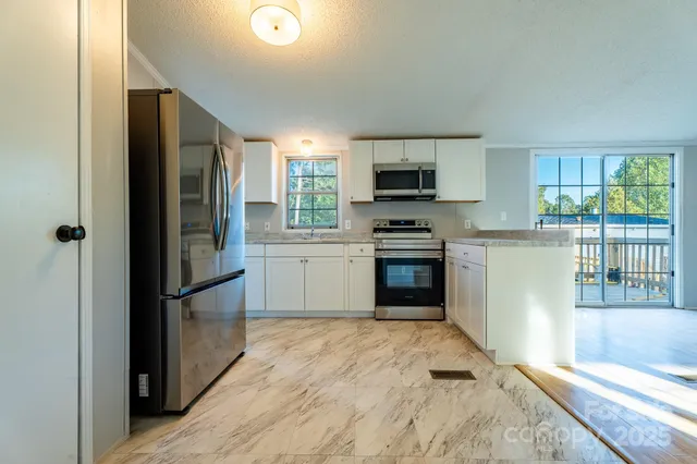 $210,000 | 2918 23rd Avenue Northeast, Hickory, NC 28601