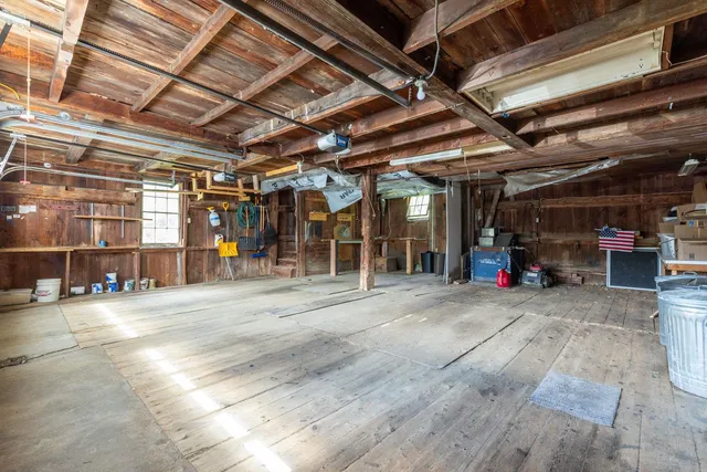 $425,000 | 11 Drake Hill Road, Strafford, NH 03884