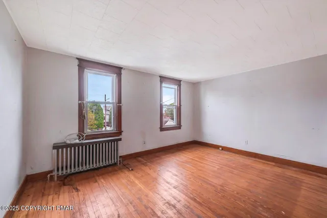 $189,900 | 635 Vine Street, Freeland, PA 18224