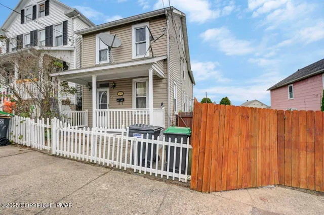 $189,900 | 635 Vine Street, Freeland, PA 18224