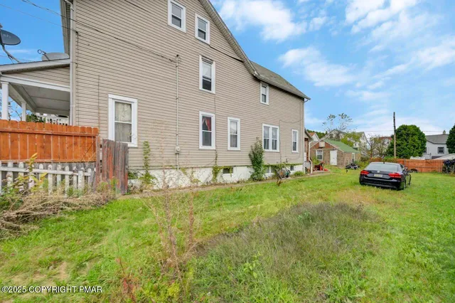 $189,900 | 635 Vine Street, Freeland, PA 18224