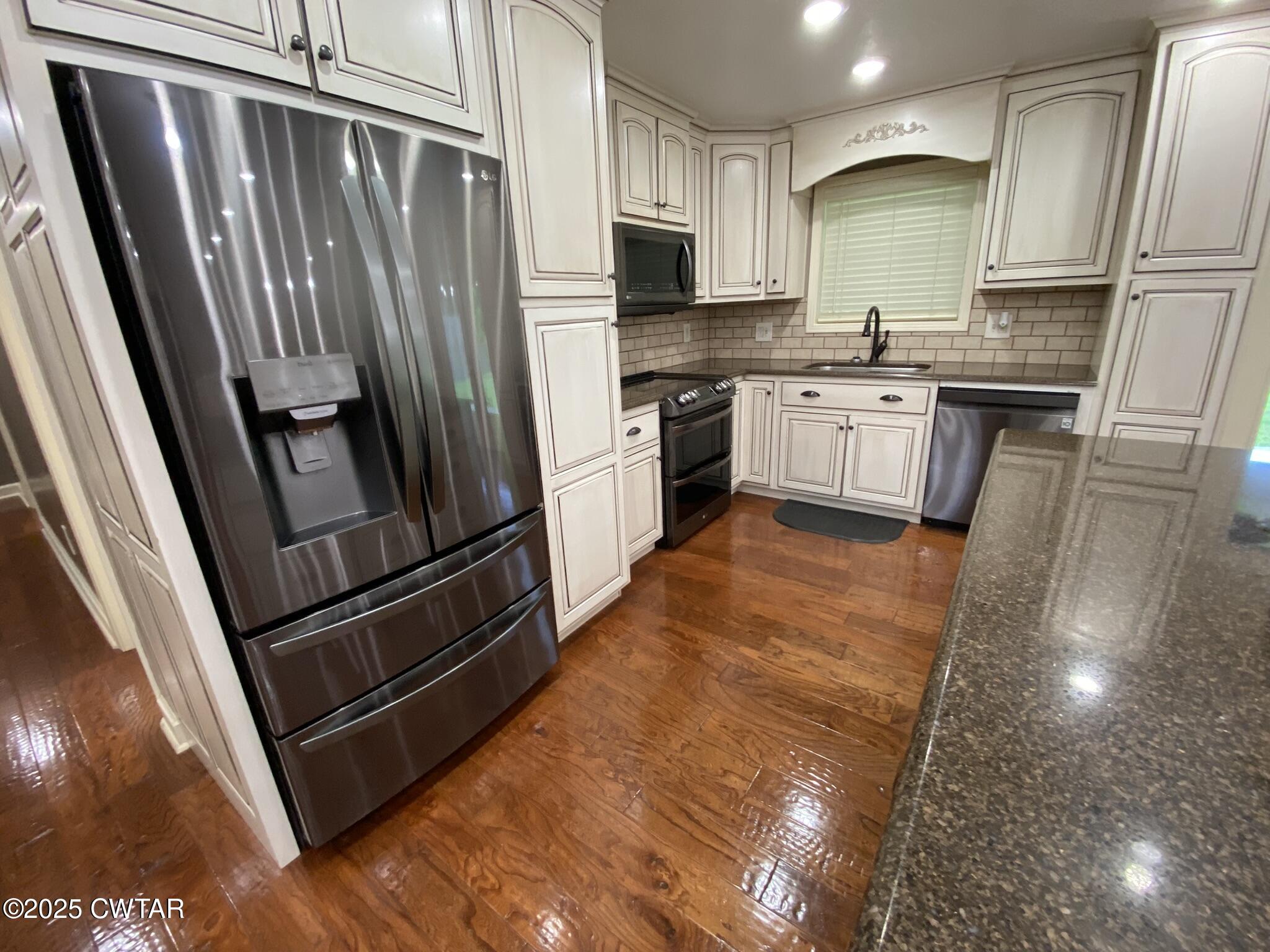 68 Beecham Lane Lexington, TN 38351 - Photo 12 of 59 IMG_3225