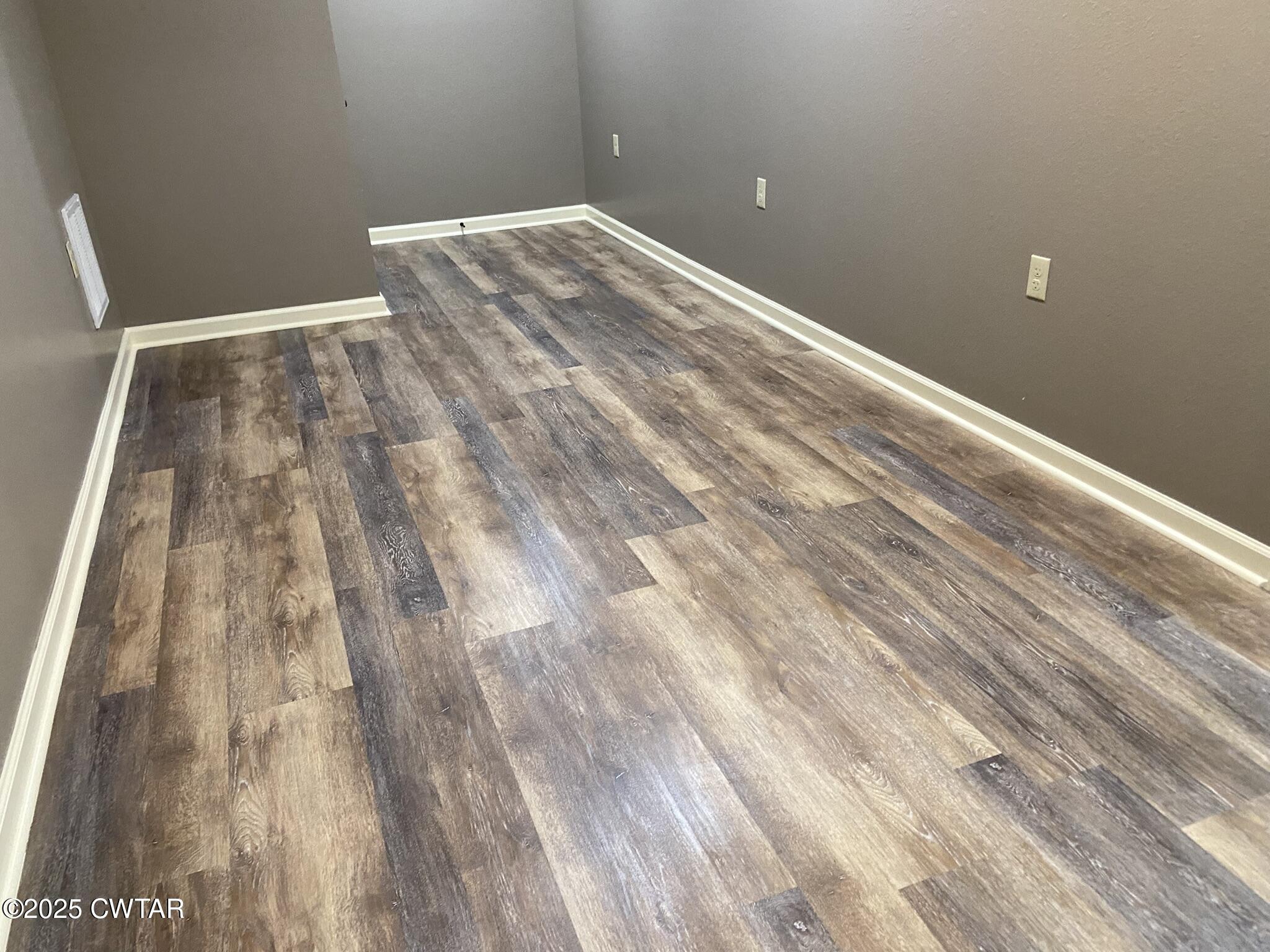 68 Beecham Lane Lexington, TN 38351 - Photo 25 of 63 IMG_3233