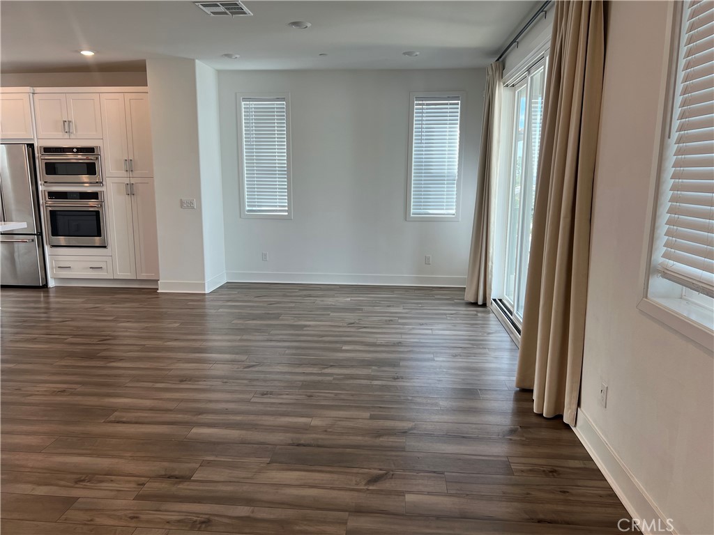 144 Sash Irvine, CA 92618 - Photo 8 of 30