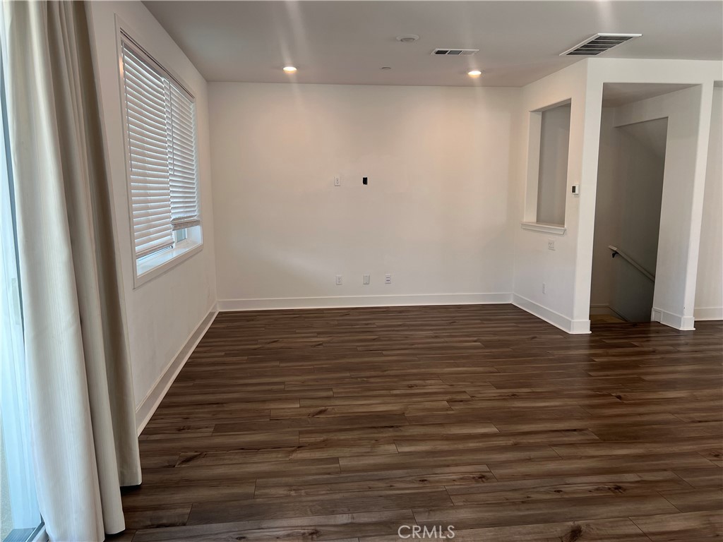 144 Sash Irvine, CA 92618 - Photo 10 of 30