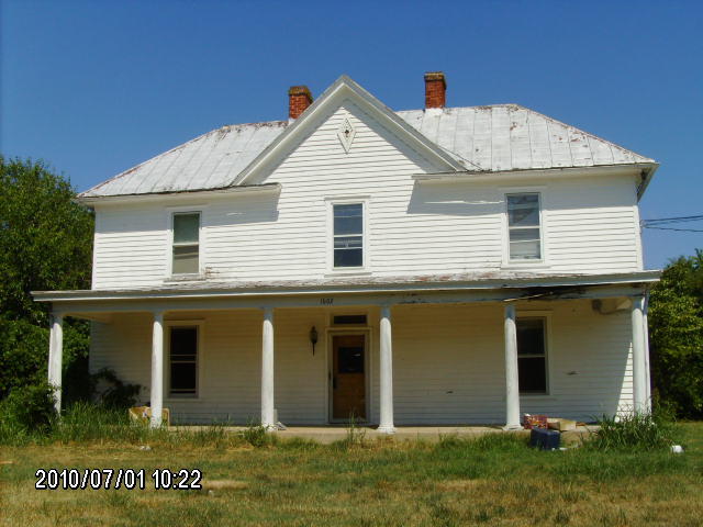 1602 West Ruritan Road, Unit 1602 & 1622 Roanoke, VA 24012 - Photo 1 of 2 front