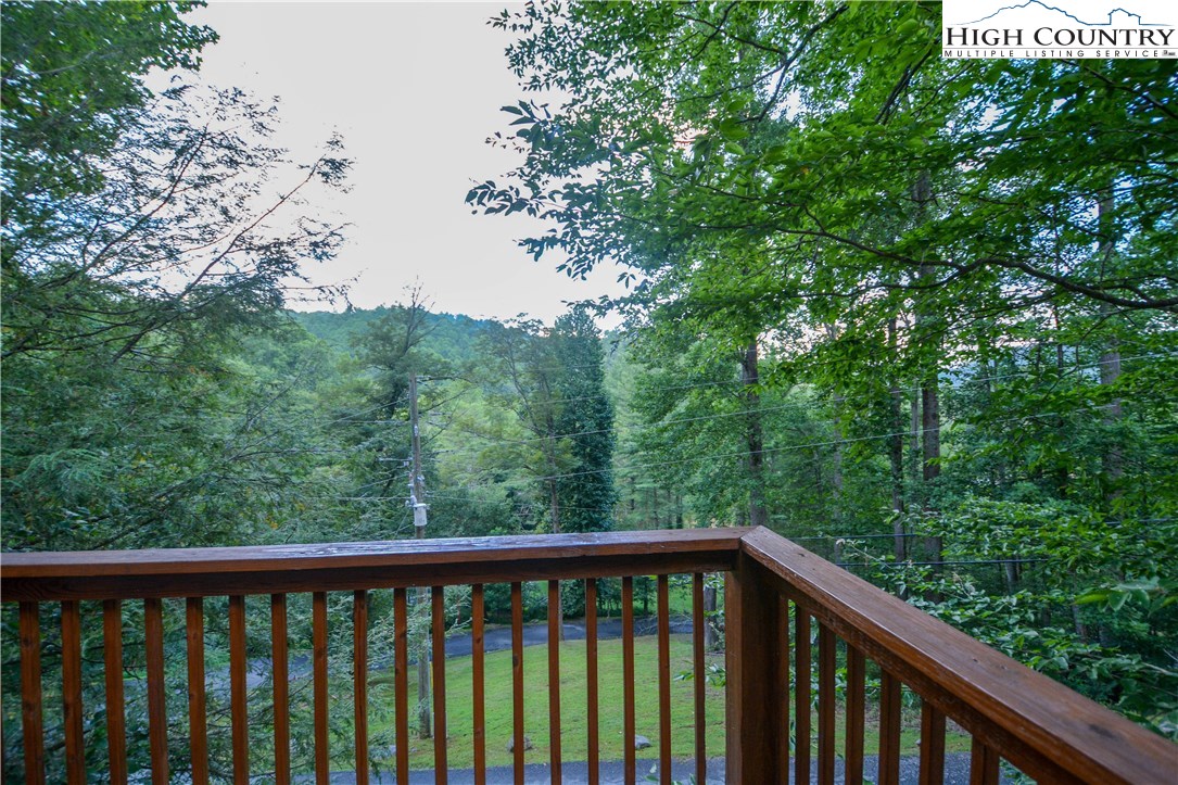 184 Riversound Drive Banner Elk, NC 28604 - Photo 4 of 35 Gallery Image 4