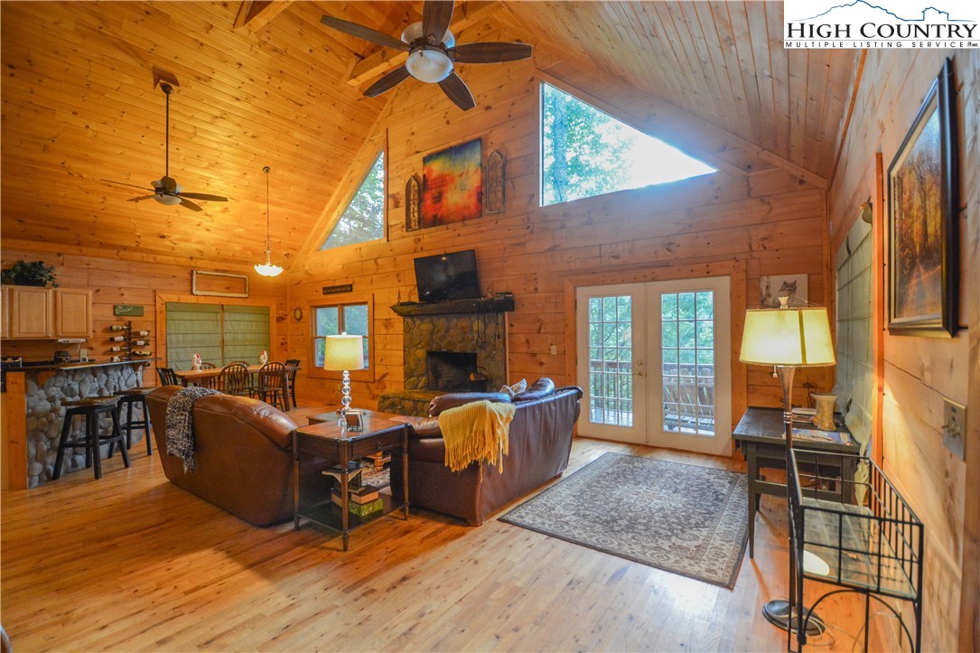 184 Riversound Drive Banner Elk, NC 28604 - Photo 5 of 35 Gallery Image 5
