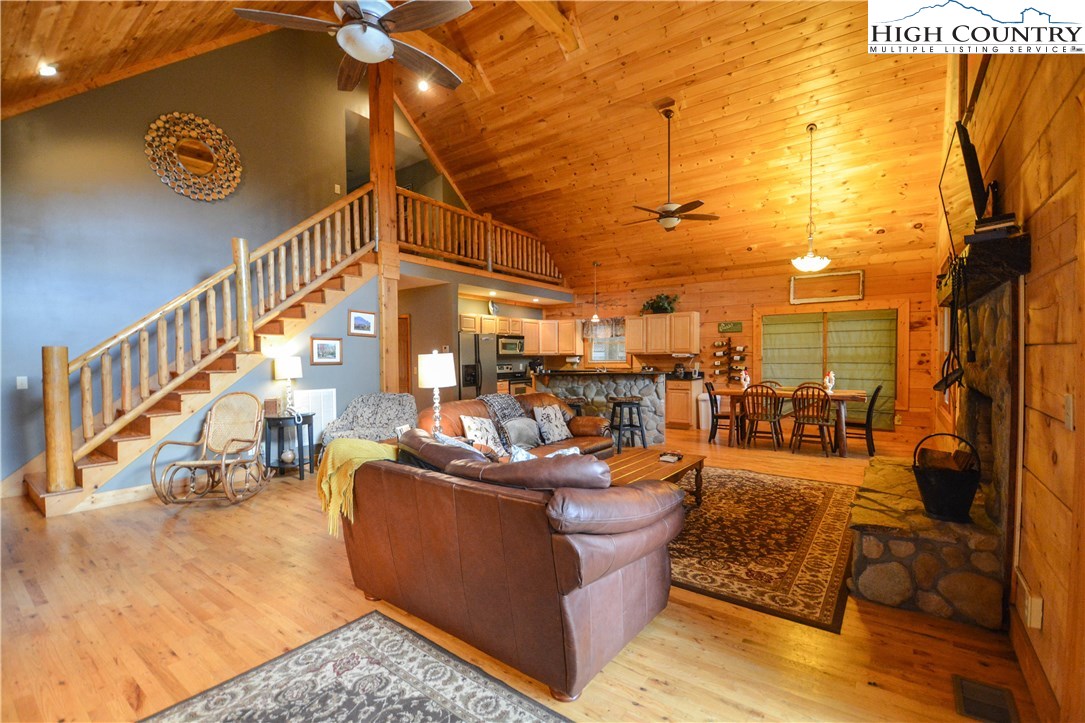 184 Riversound Drive Banner Elk, NC 28604 - Photo 7 of 35 Gallery Image 7