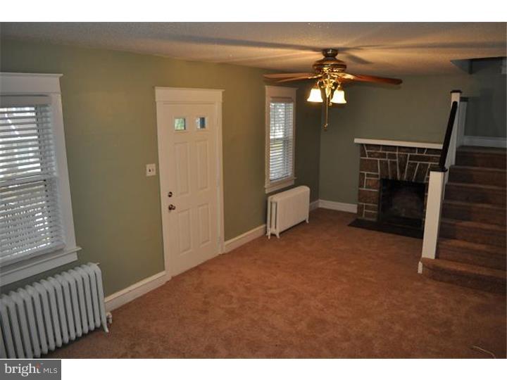 218 Birchwood Road Aldan, PA 19018 - Photo 2 of 14 Living Room