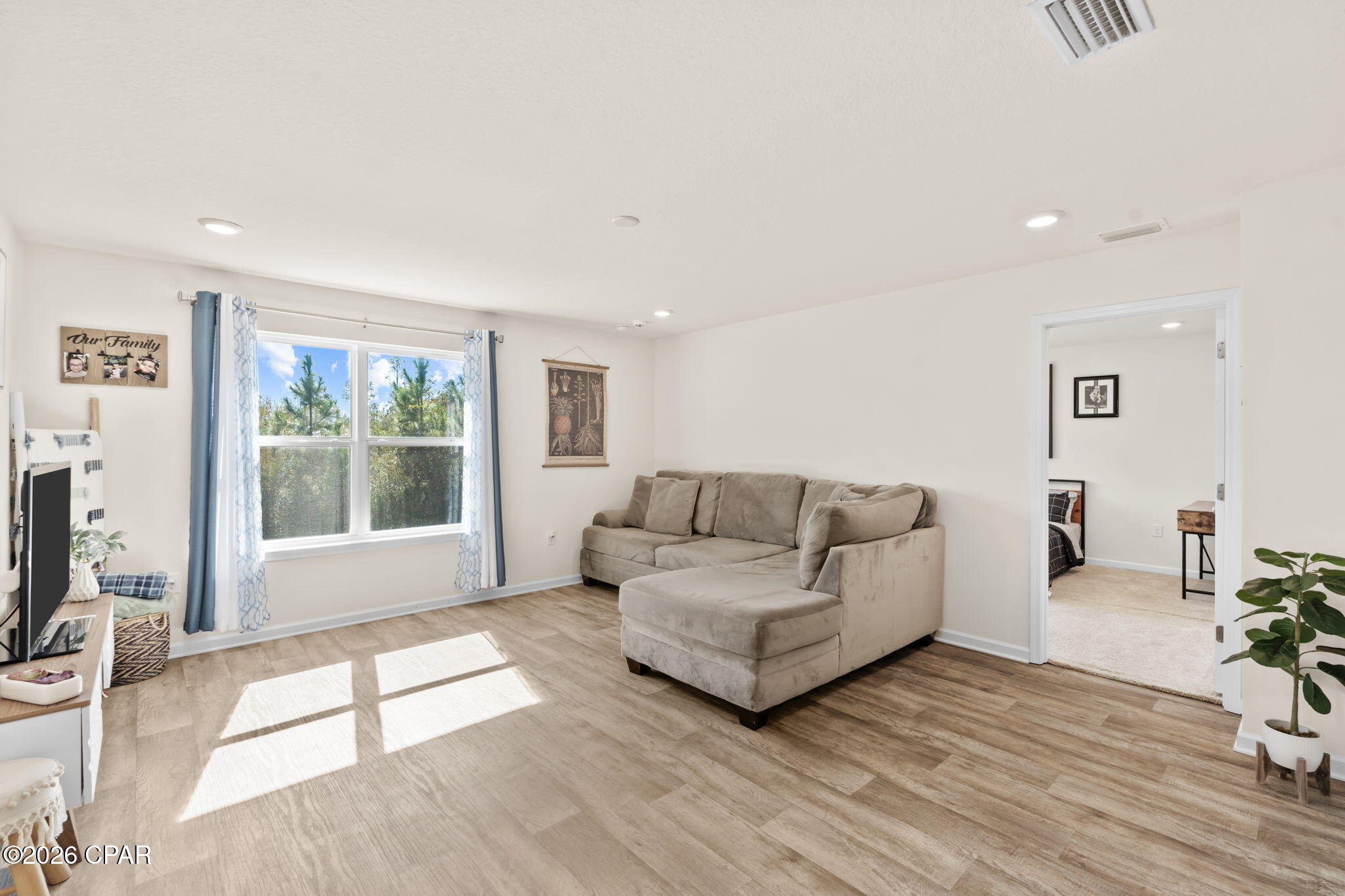 152 Merrion Road Southport, FL 32409 - Photo 17 of 33