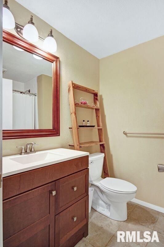 115 East Southgate Road Peoria, IL 61614 - Photo 21 of 33 Gallery Image 21