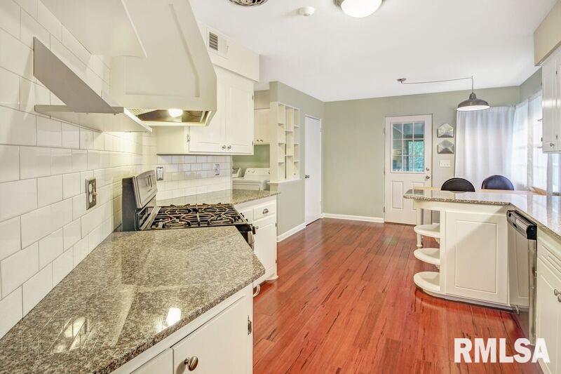 115 East Southgate Road Peoria, IL 61614 - Photo 9 of 33 Gallery Image 9