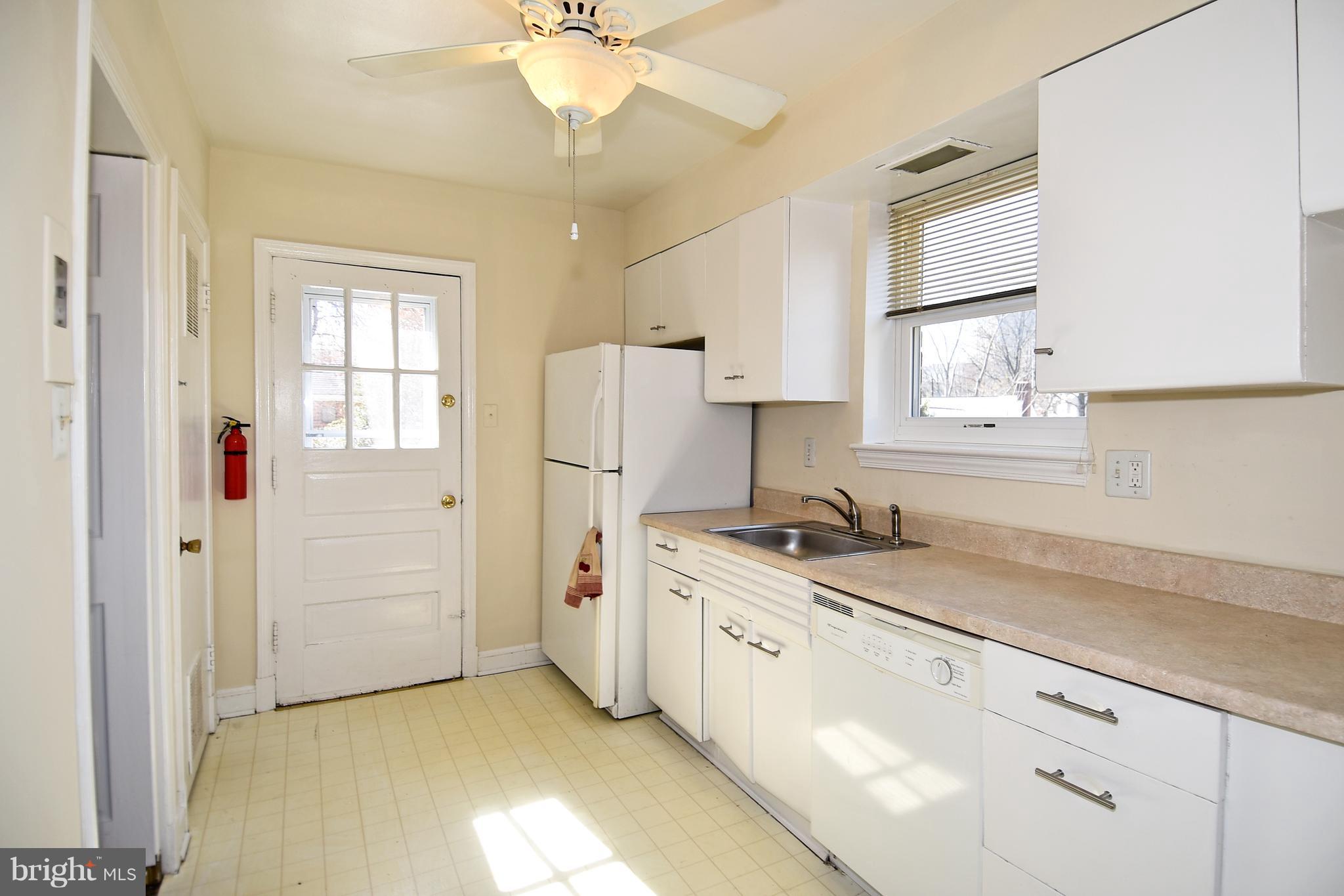 11018 Cone Lane Silver Spring, MD 20902 - Photo 10 of 26 Kitchen