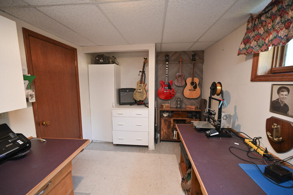 72 Nottingham Way Brewer, ME 04412 - Photo 24 of 47 Office