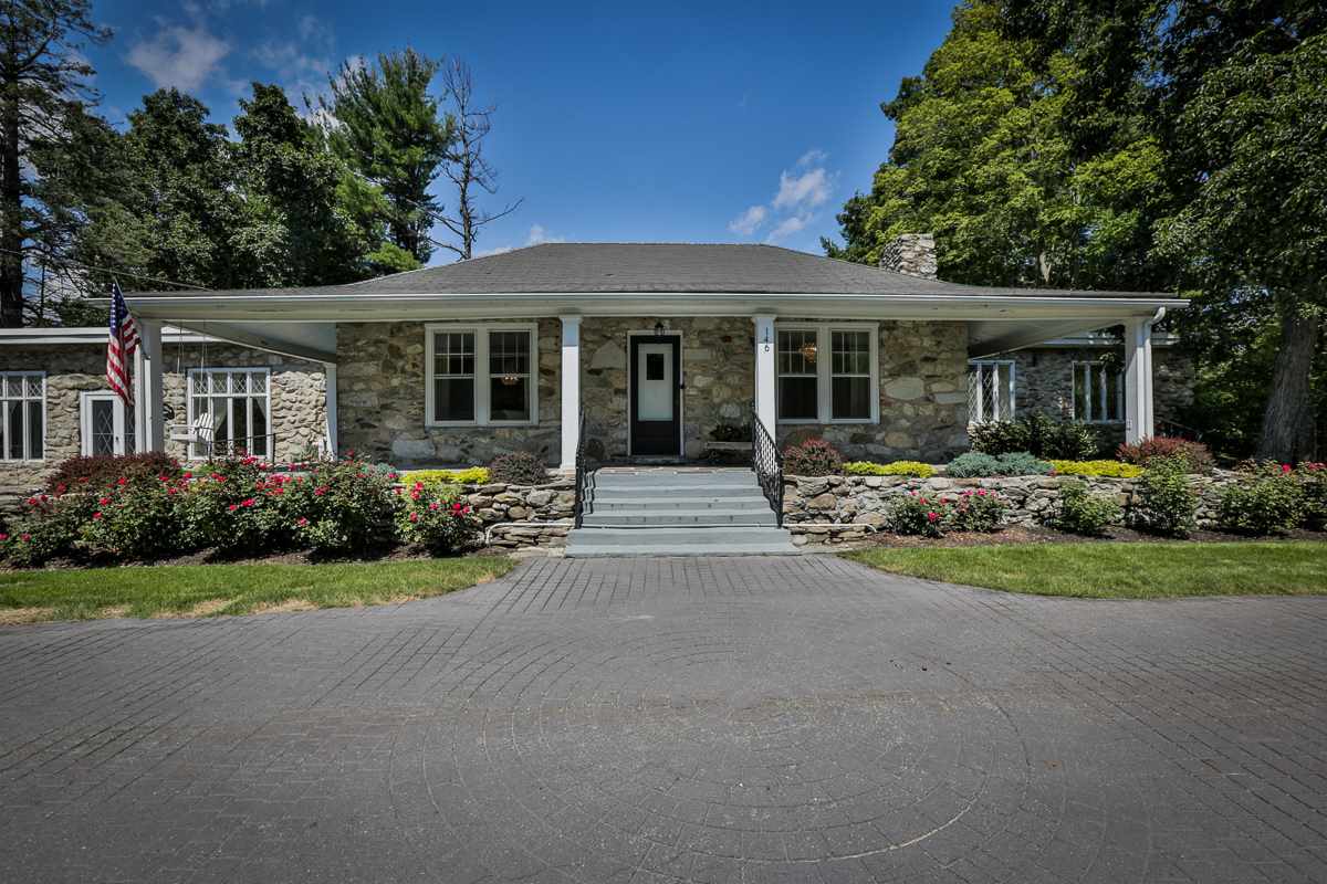 146 Haverhill Road Salem, NH 03079 - Photo 2 of 39
