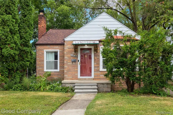 $205,000 | 330 East Webster Street, Ferndale, MI 48220