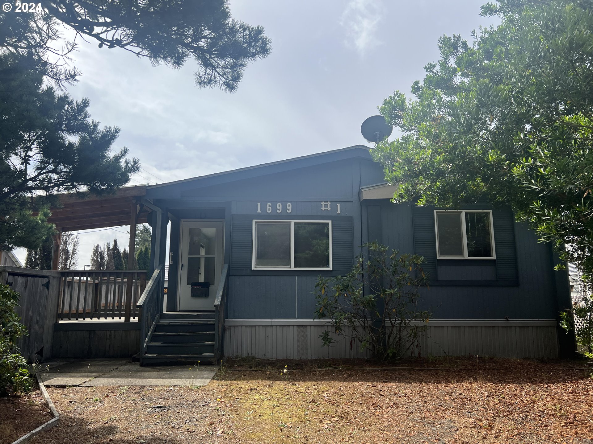 1699 27th Street, Unit 1 Florence, OR 97439 - Photo 1 of 31 Gallery Image 1