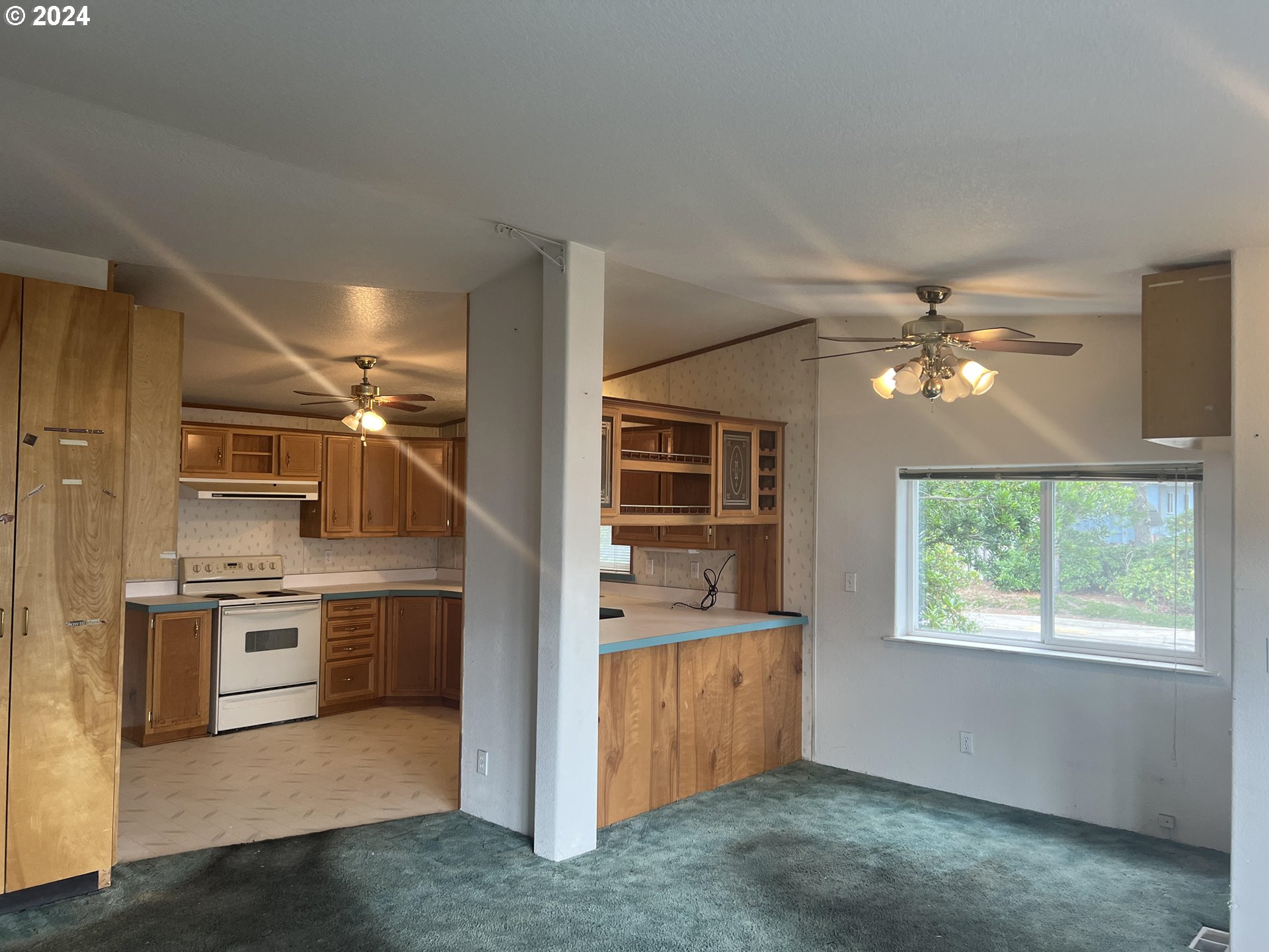 1699 27th Street, Unit 1 Florence, OR 97439 - Photo 2 of 31 Gallery Image 2