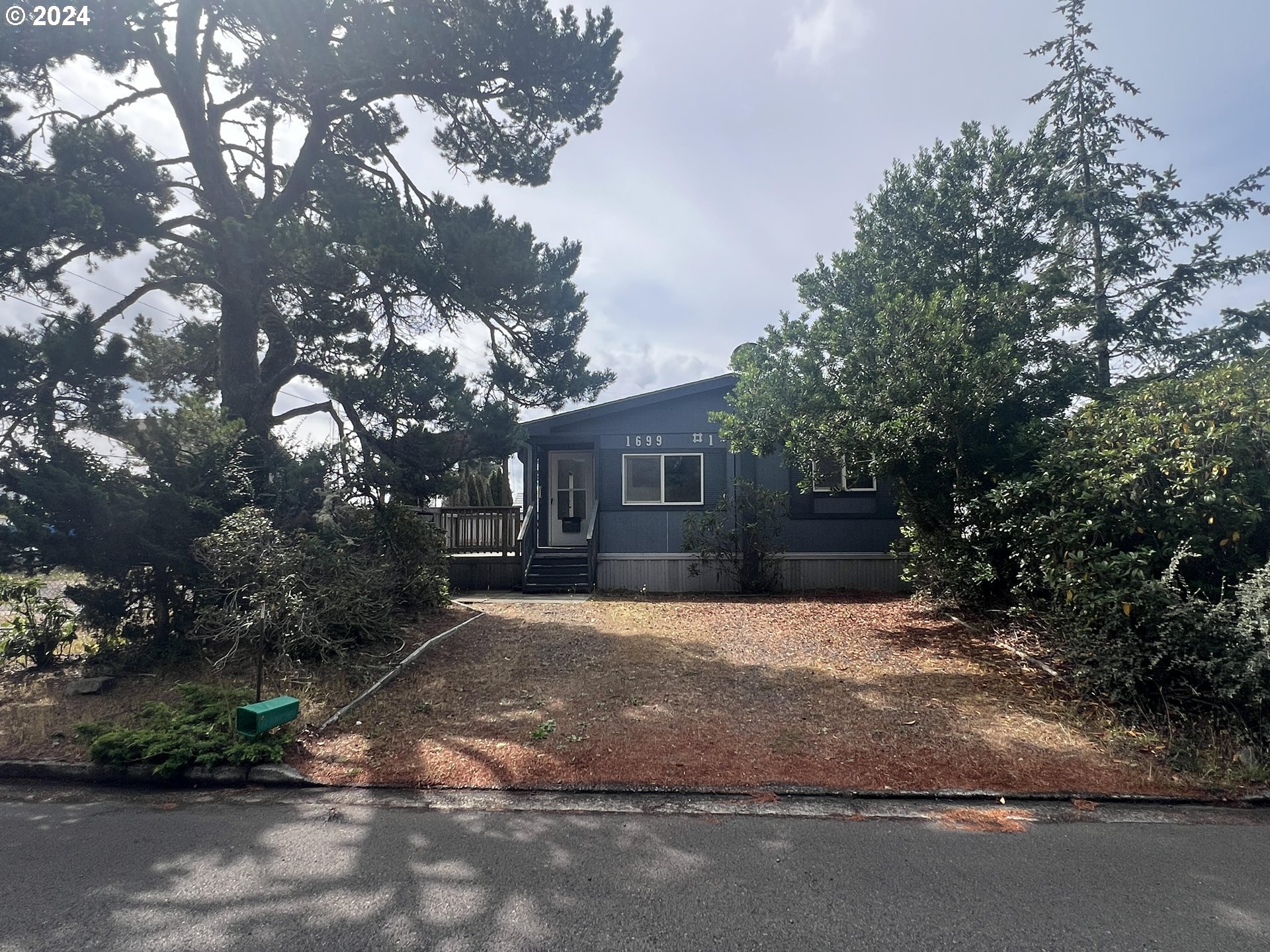 1699 27th Street, Unit 1 Florence, OR 97439 - Photo 23 of 31 Gallery Image 23