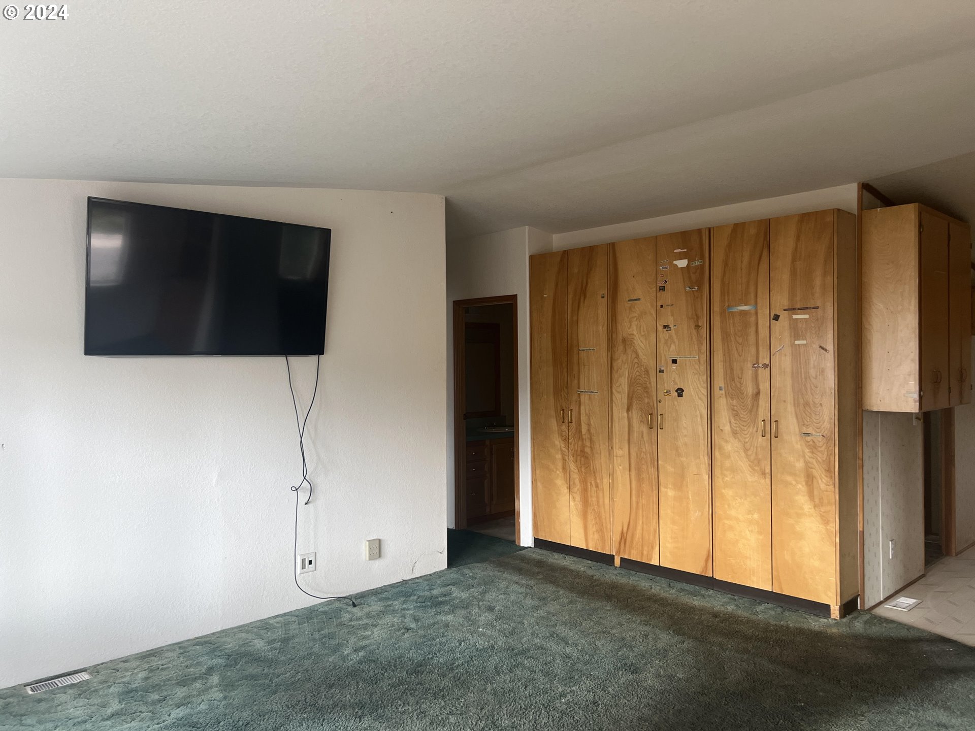 1699 27th Street, Unit 1 Florence, OR 97439 - Photo 3 of 31 Gallery Image 3