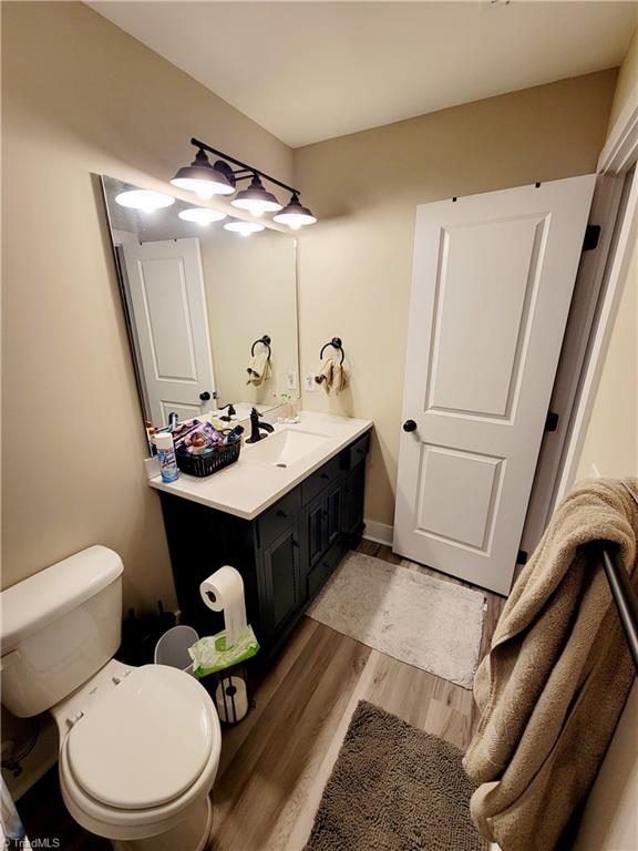 3519 Old Mountain Road Lexington, NC 27292 - Photo 17 of 33 2nd bathroom