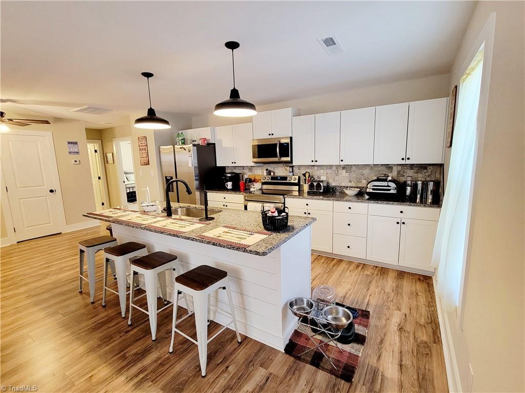 3519 Old Mountain Road Lexington, NC 27292 - Photo 6 of 33 kitchen