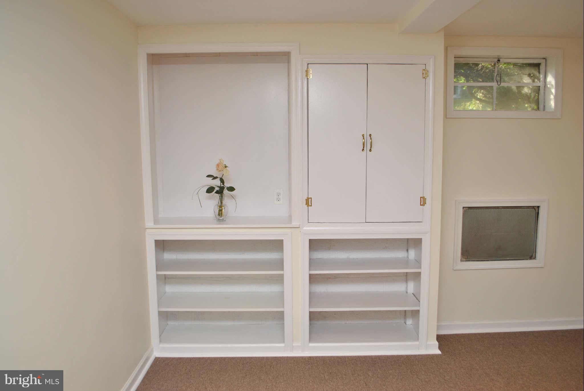 9018 Walden Road Silver Spring, MD 20901 - Photo 22 of 27 Family Room w/ Built-In Bookcase