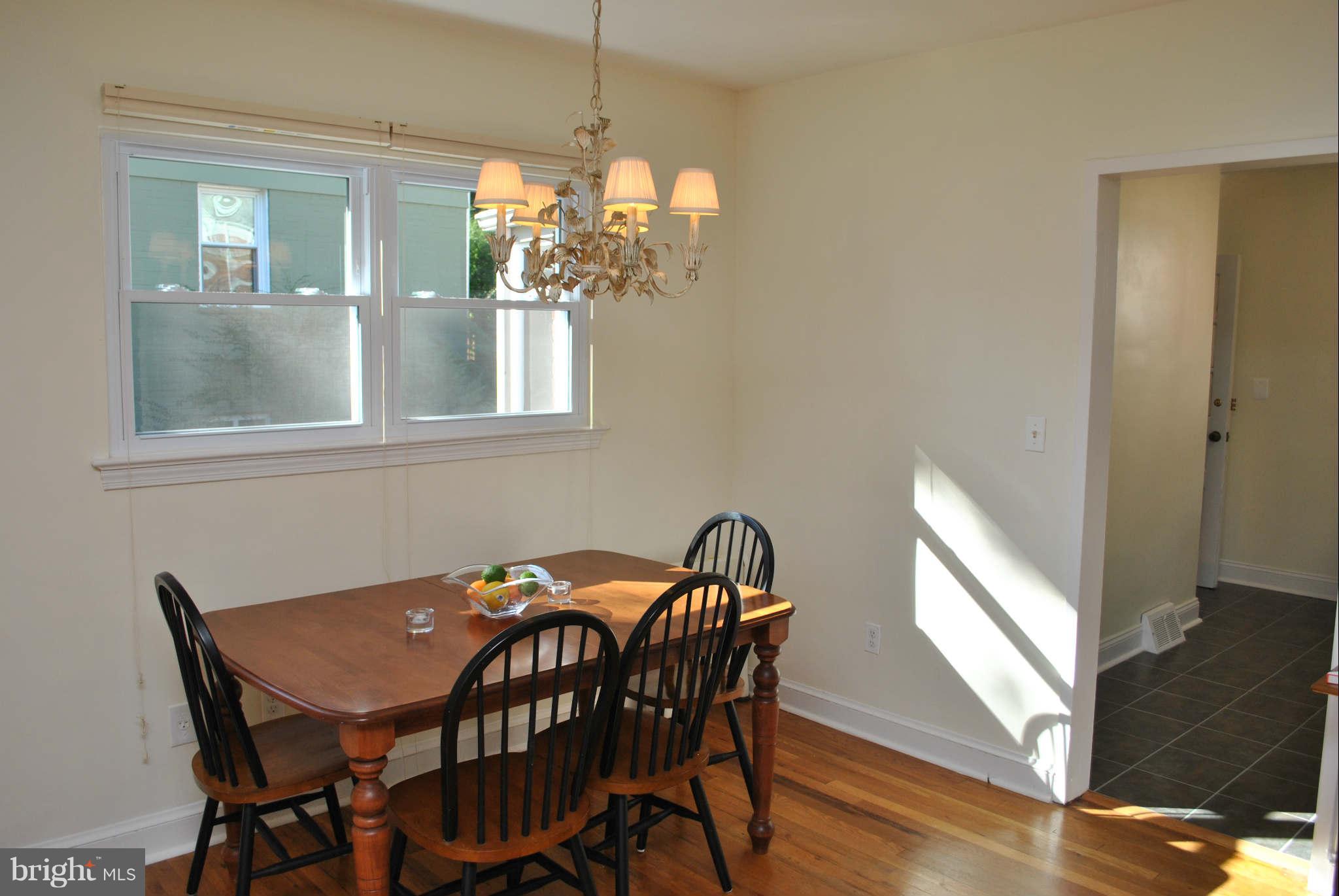 9018 Walden Road Silver Spring, MD 20901 - Photo 8 of 27 Dining Room