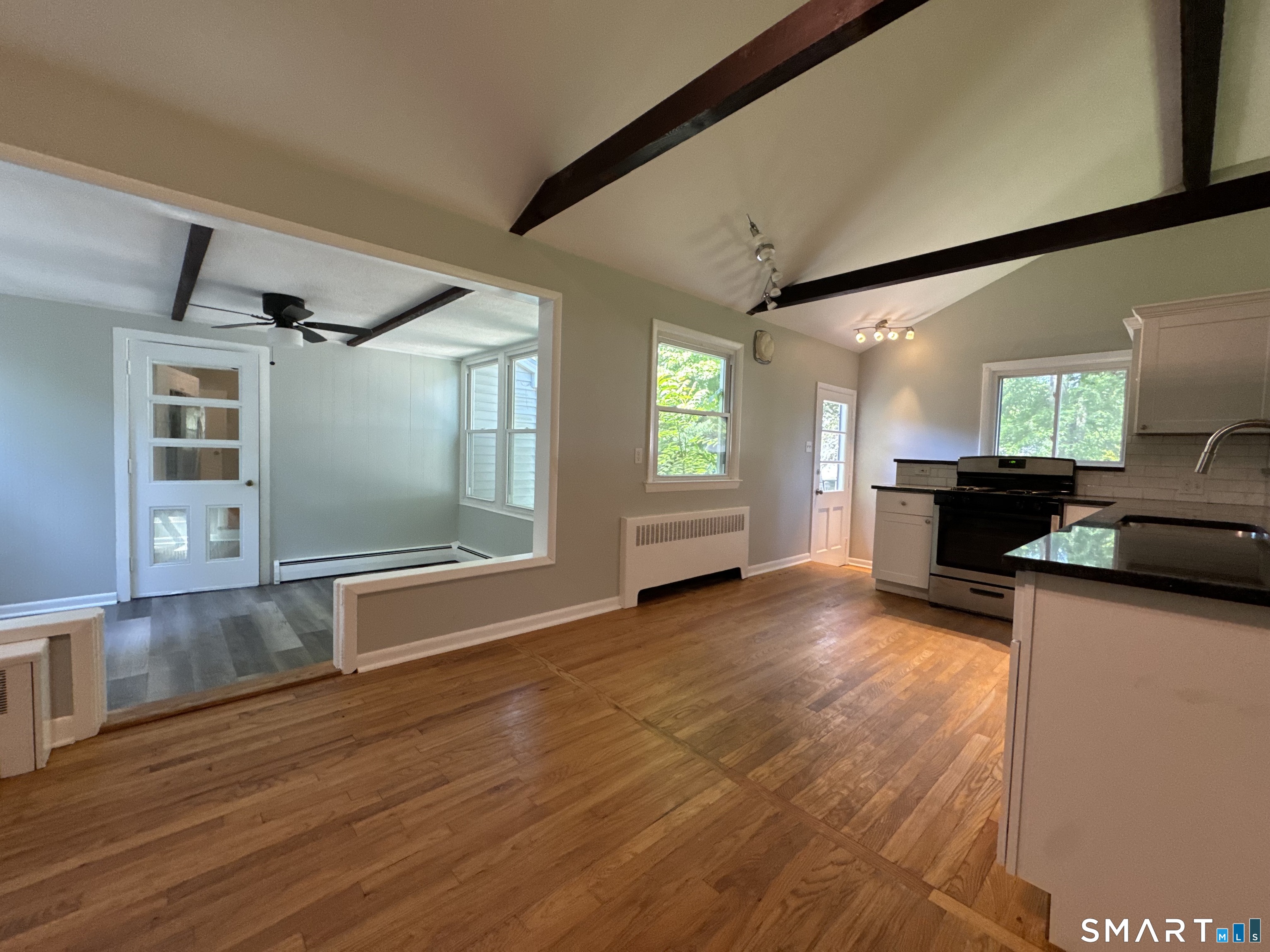 95 Riverside Drive Hamden, CT 06518 - Photo 9 of 26
