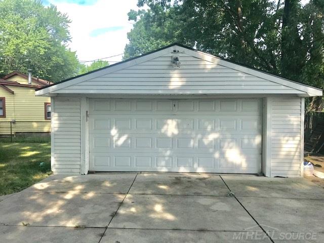 20555 Ridgemont Road Harper Woods, MI 48225 - Photo 27 of 27