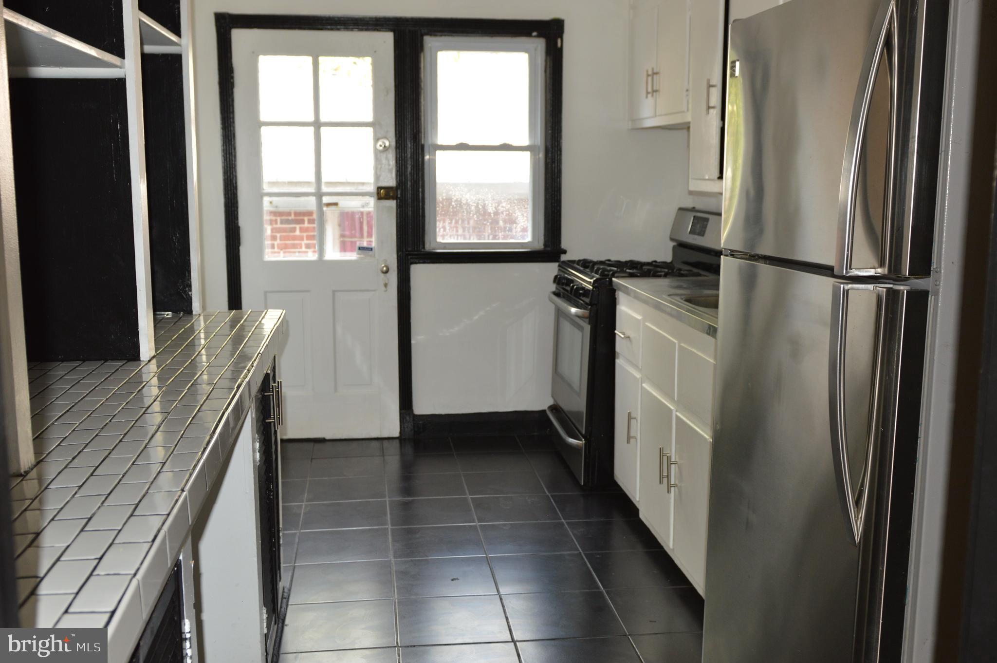 1522 Roundhill Road Baltimore, MD 21218 - Photo 15 of 24 Gallery Image 15