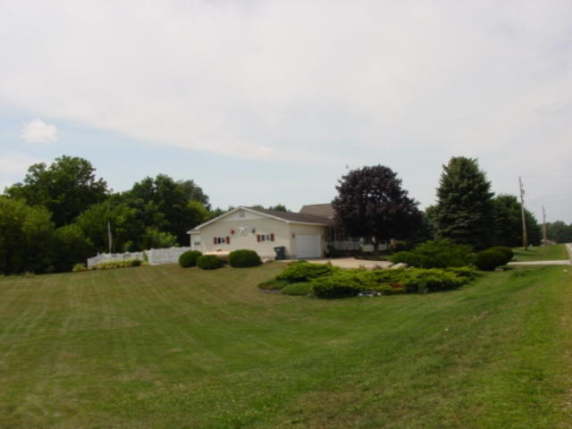 47233 County Road 352 Decatur, MI 49045 - Photo 9 of 30 DSC00066