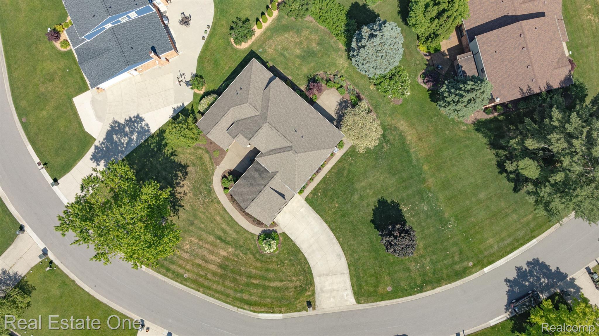 630 Lockmoore Court Rochester, MI 48307 - Photo 62 of 65 Gallery Image 62