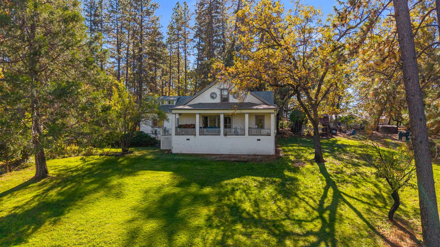 790 Pine Knoll Road Applegate, CA 95703 - Photo 22 of 81 a front view of a house with a yard