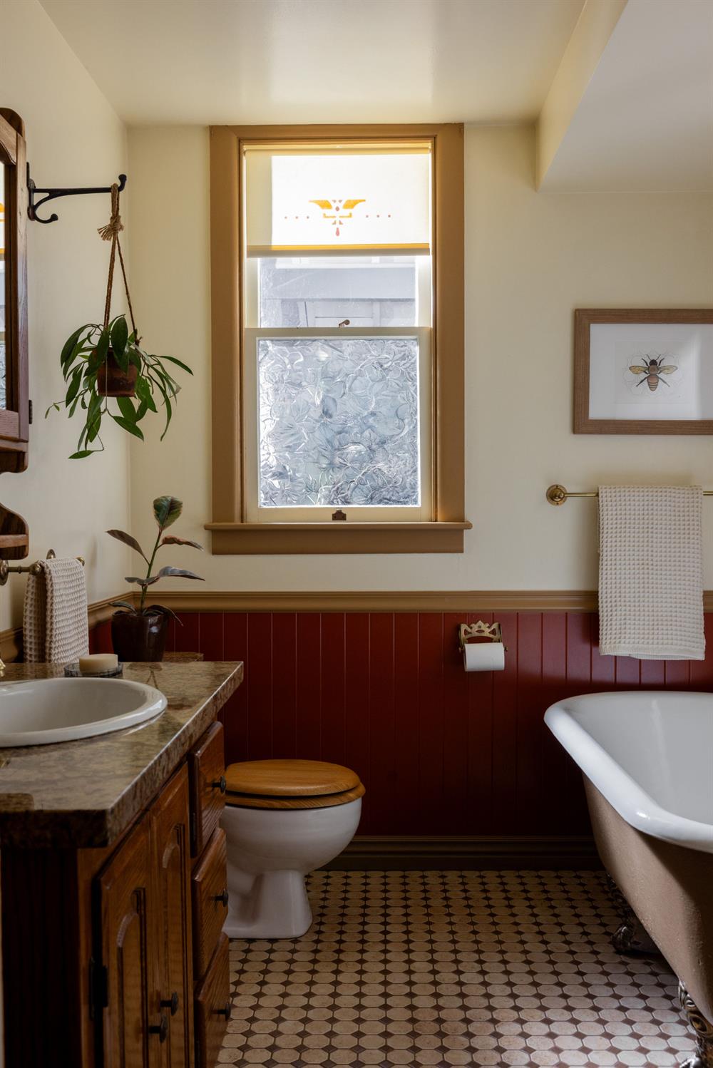 790 Pine Knoll Road Applegate, CA 95703 - Photo 9 of 81 a bathroom with a sink and a toilet