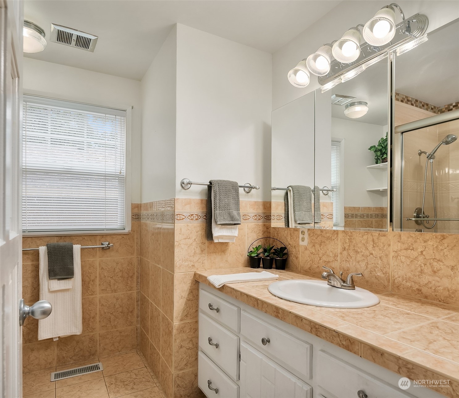 19230 5th Drive Southeast Bothell, WA 98012 - Photo 28 of 40 Gallery Image 28