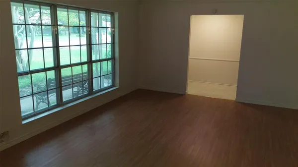 $2,350 | 514 South Lois Lane, Richardson, TX 75081