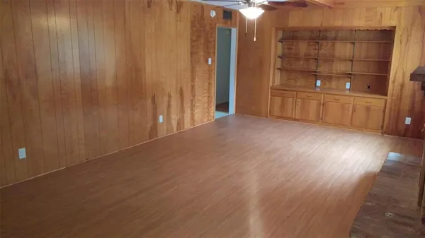 $2,350 | 514 South Lois Lane, Richardson, TX 75081