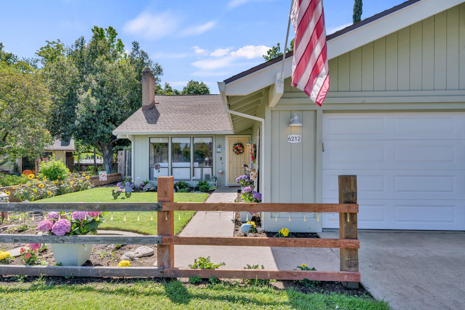 6212 Chapel View Lane Citrus Heights, CA 95621 - Photo 2 of 59