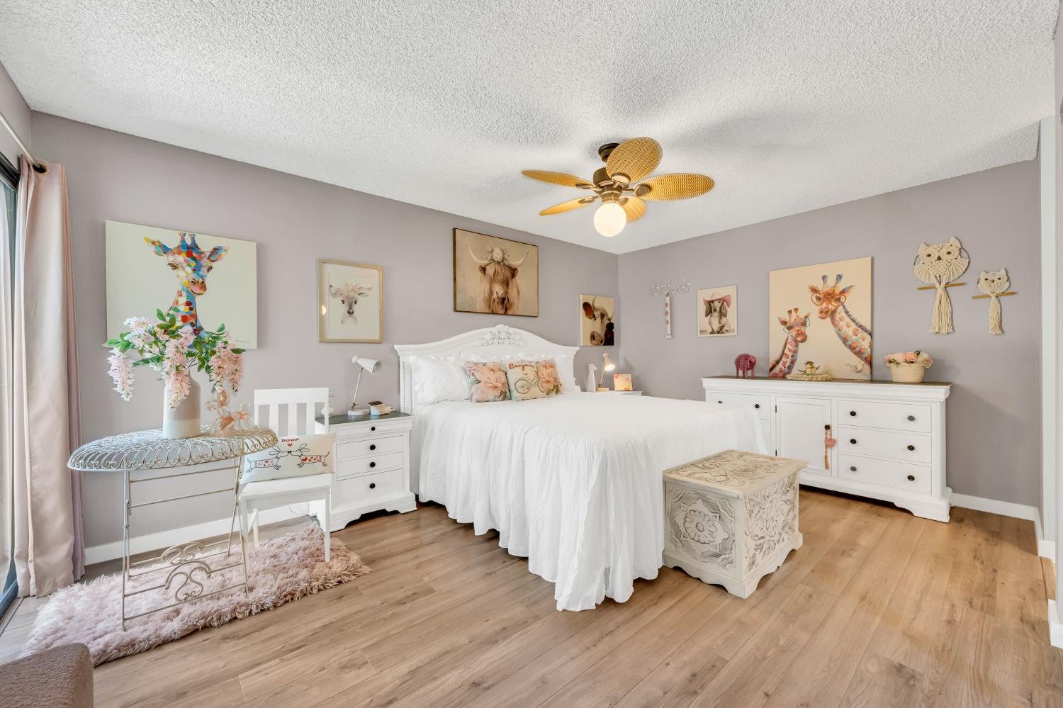 6212 Chapel View Lane Citrus Heights, CA 95621 - Photo 30 of 59 Primary Bedroom