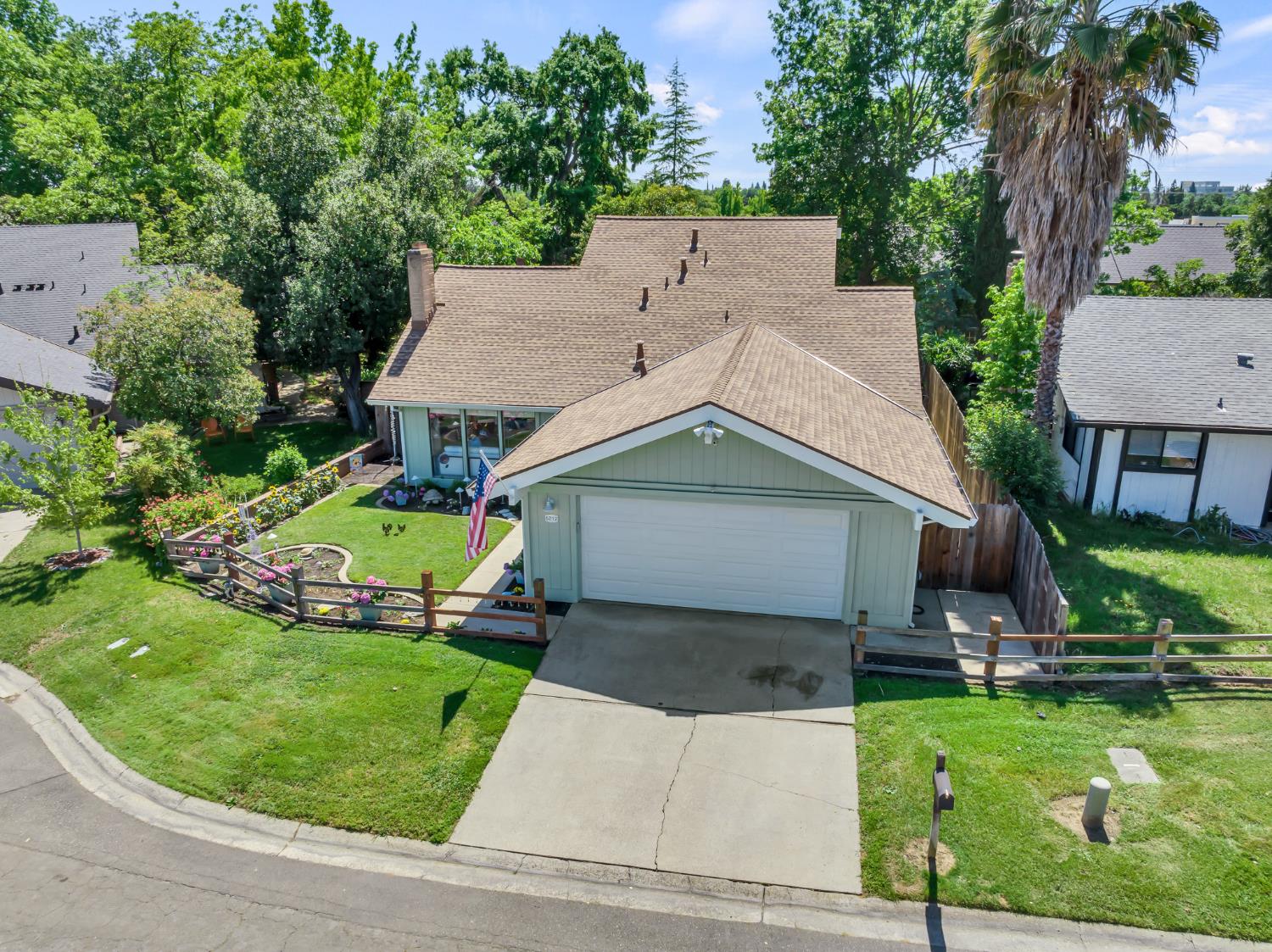 6212 Chapel View Lane Citrus Heights, CA 95621 - Photo 5 of 59
