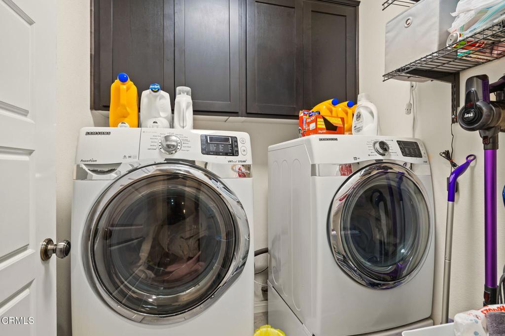 396 Edgewood Drive Fillmore, CA 93015 - Photo 25 of 37 a utility room with dryer and washer