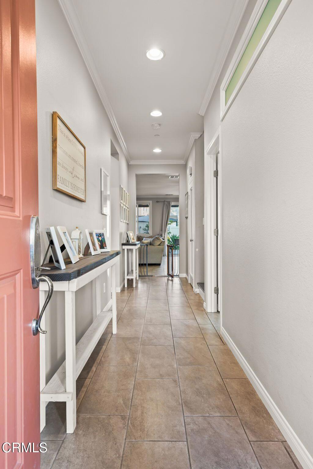 396 Edgewood Drive Fillmore, CA 93015 - Photo 5 of 37