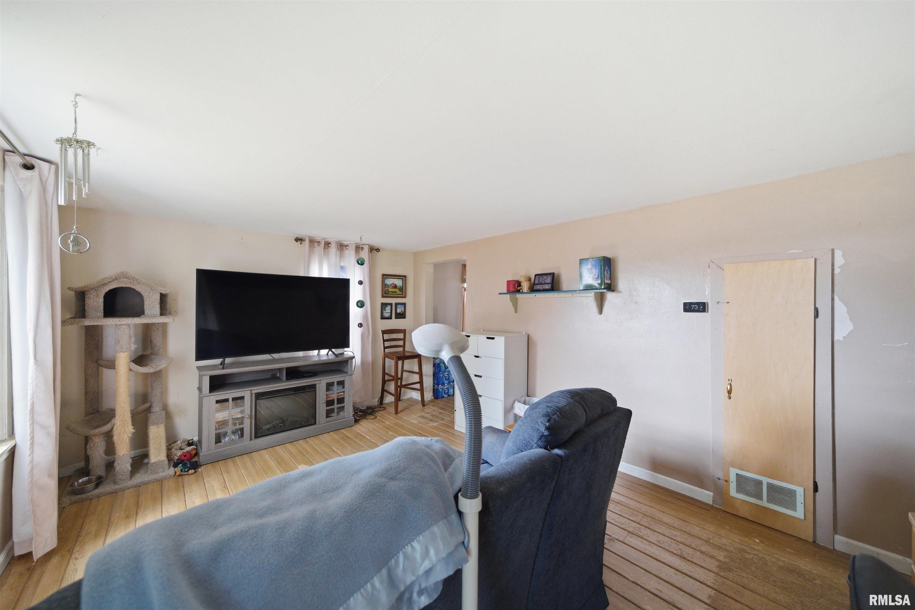 107 Florida Avenue Washington, IL 61571 - Photo 3 of 19