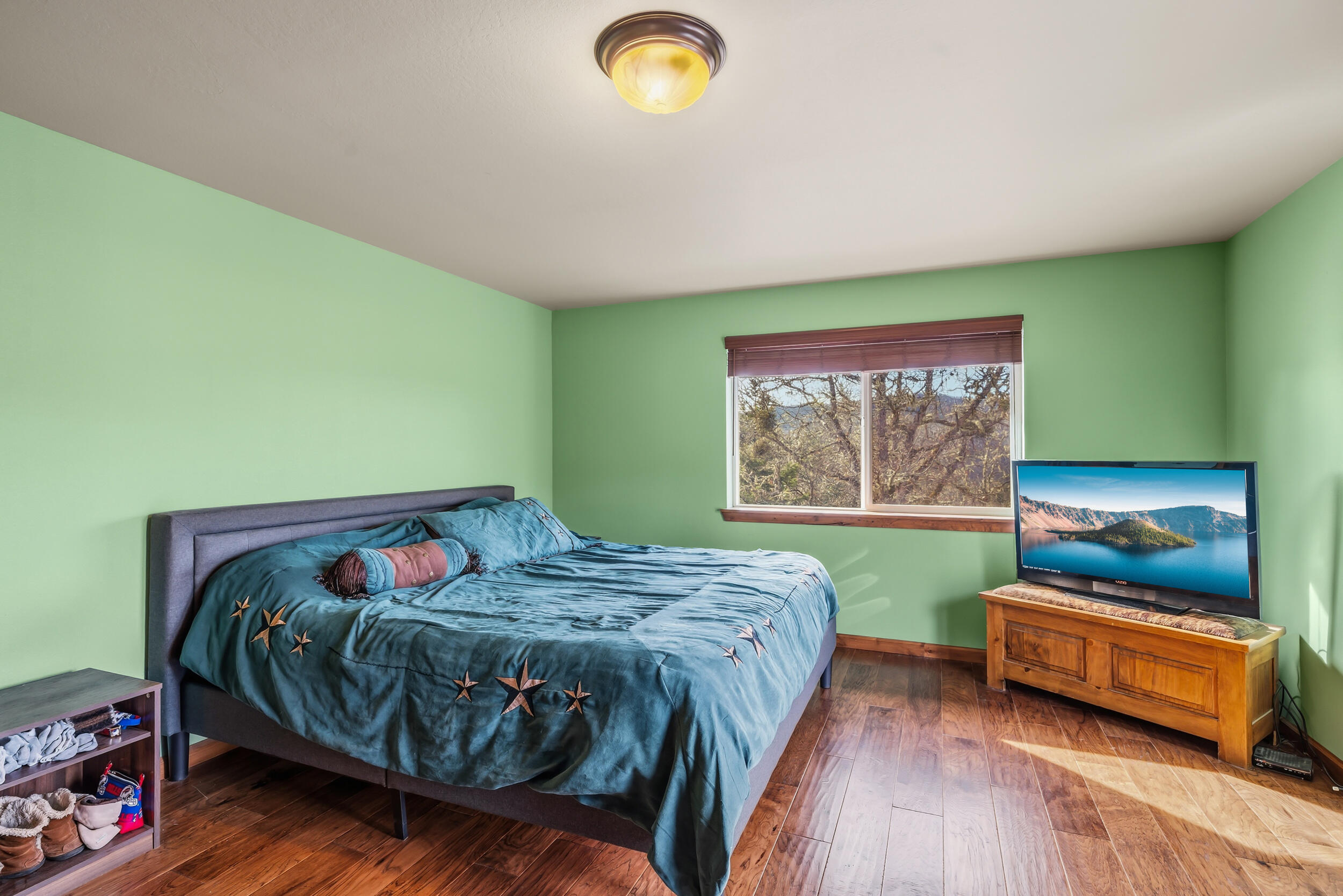 12594 McNeil Creek Road Trail, OR 97541 - Photo 22 of 43 Bedroom