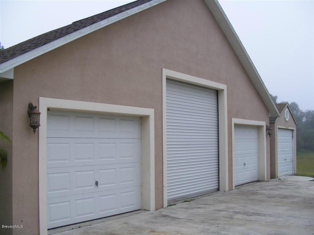 321 North Range Road Cocoa, FL 32926 - Photo 20 of 20 4 dettached garages