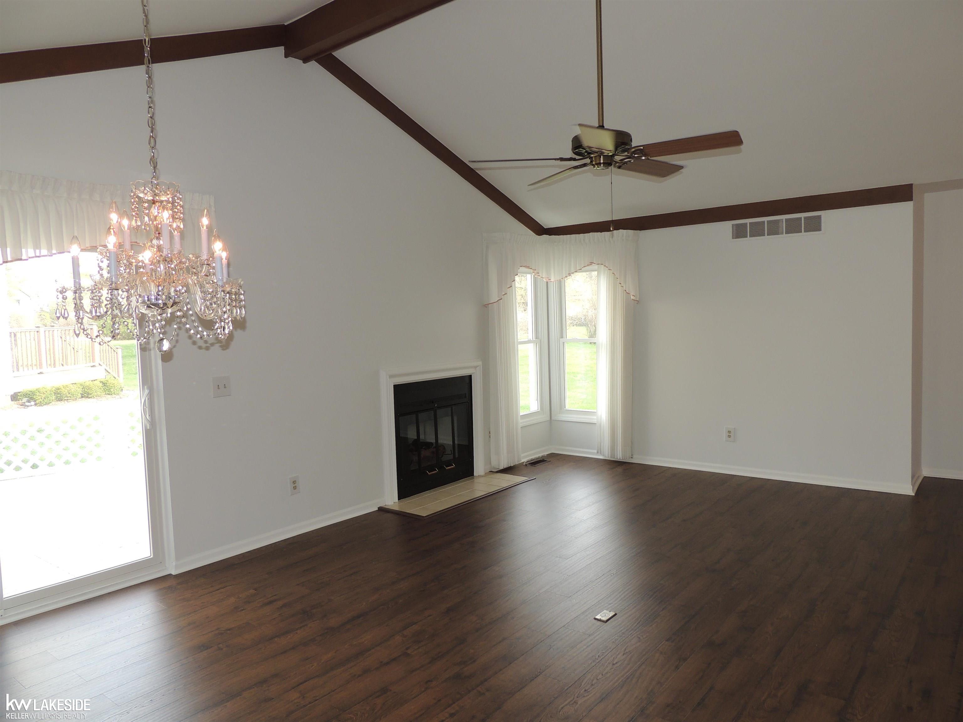 1600 Stonecrest Drive Rochester, MI 48307 - Photo 4 of 36
