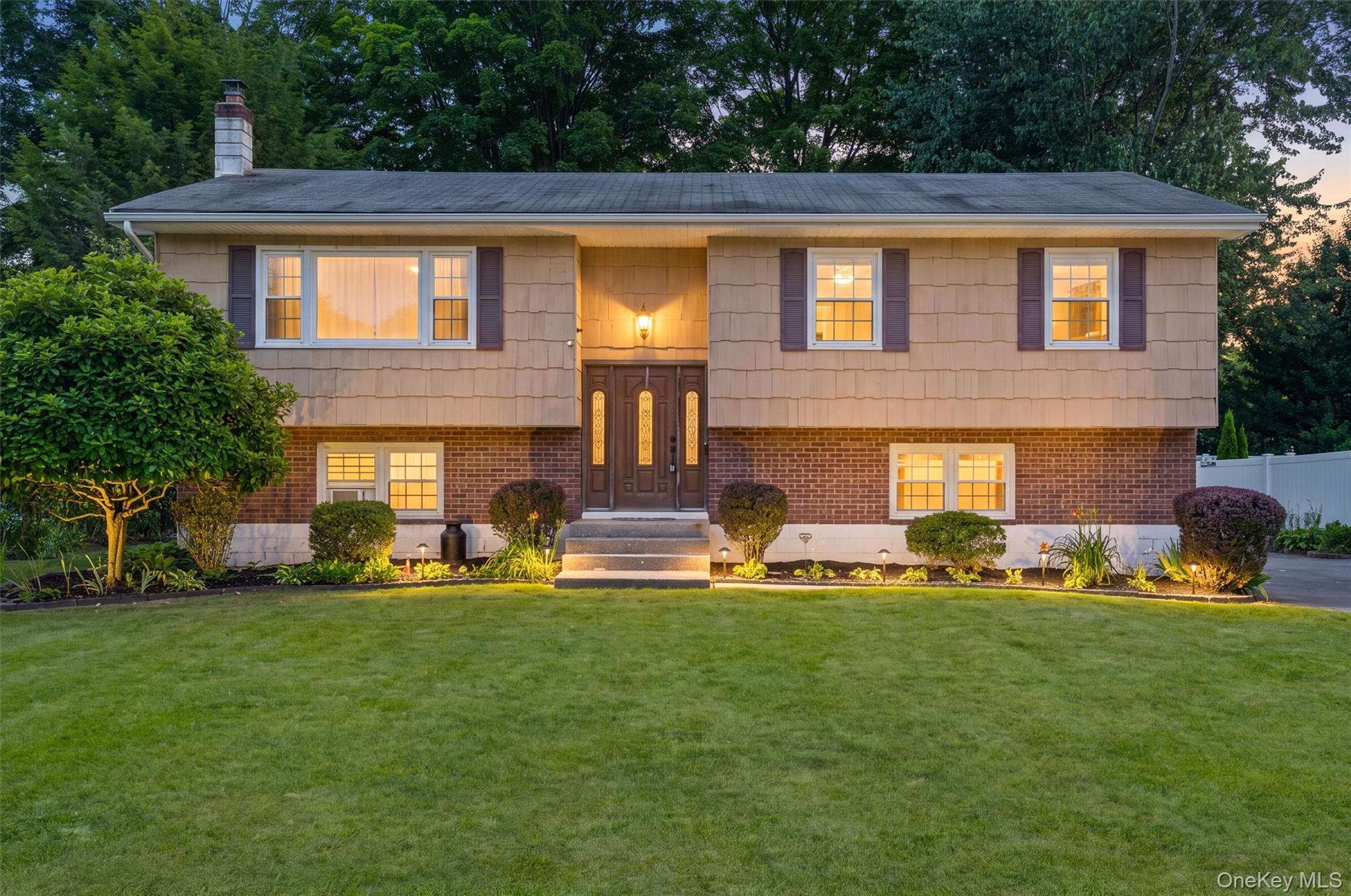 121 Village Common Fishkill, NY 12524 - Photo 1 of 43