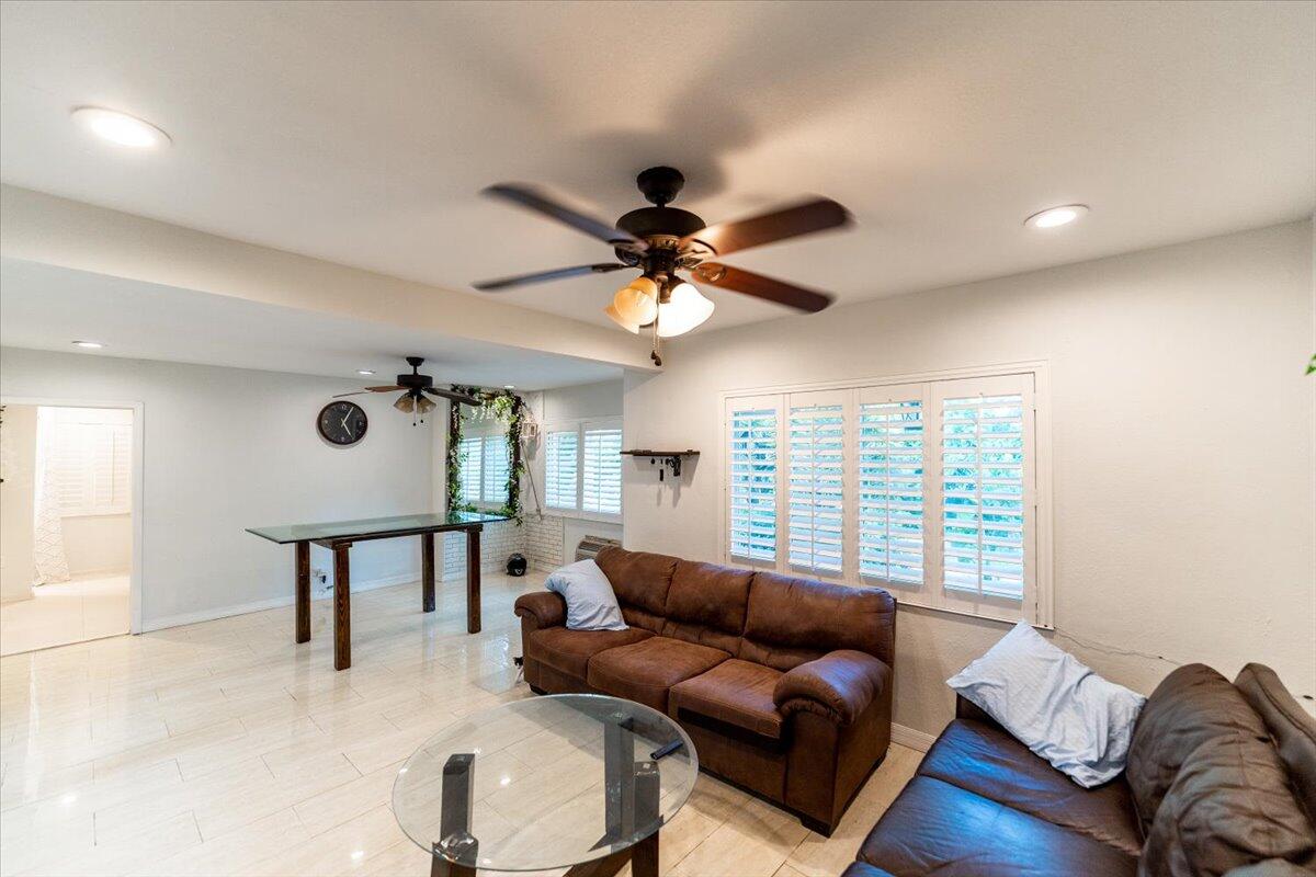 646 West Weatherbee Road Fort Pierce, FL 34982 - Photo 6 of 48 19-Weatherbee-0118